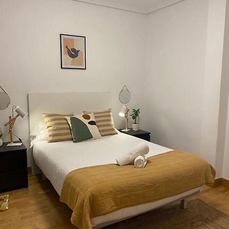 Apartamento Amplio Y Central A Pie De Playa La Concha San Sebastian Luaran gambar