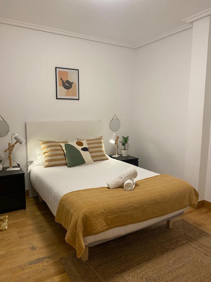 Apartamento Amplio Y Central A Pie De Playa La Concha San Sebastian Luaran gambar